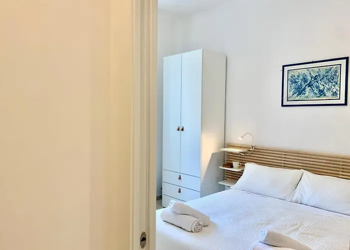 Romeasyoulike - Stradivari Charme * Rome